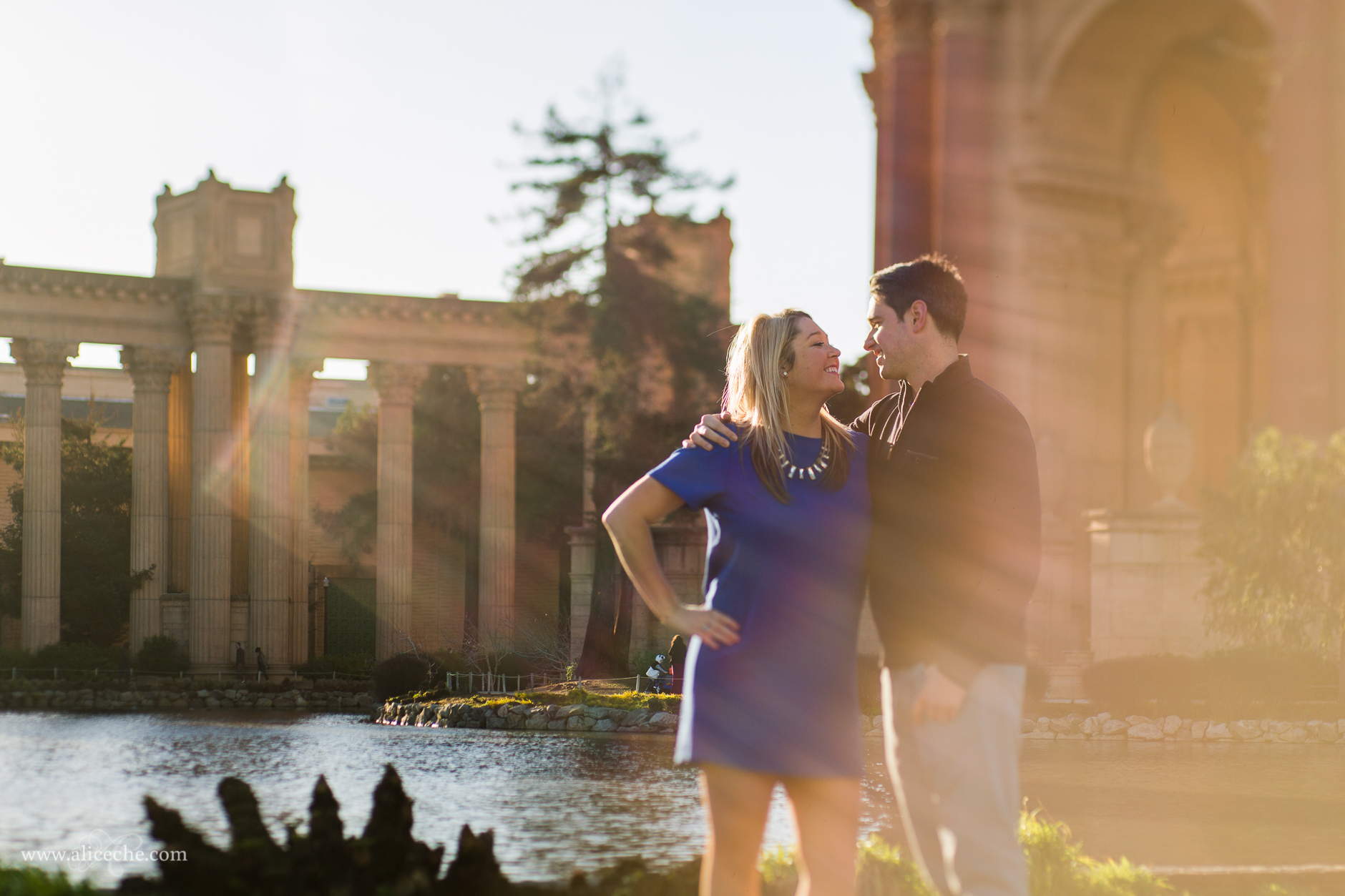 alice-che-photography-san-francisco-engagement-shoot-palace-of-fine-arts-lensbaby